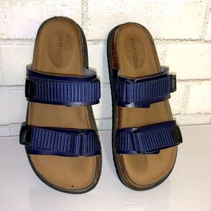 Navy Blue Boys Sandals Steve Madden Size 2